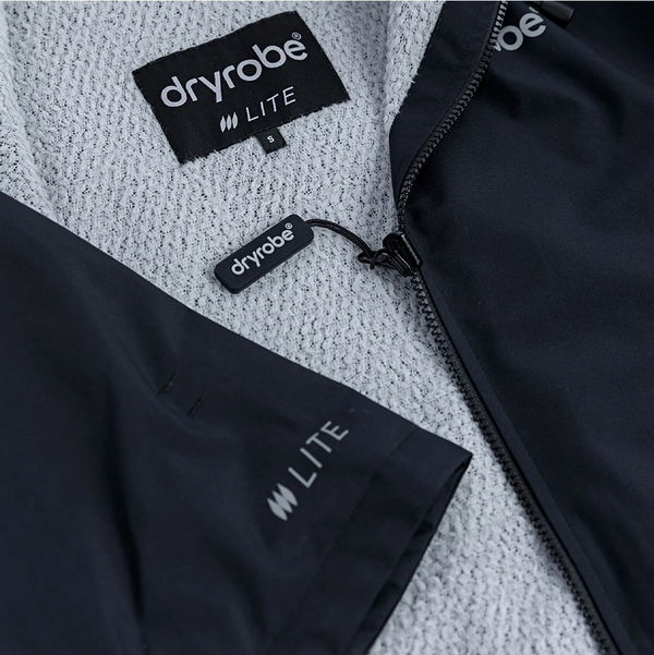 Dryrobe Lite Recycled Wickeln Robe DLBG - Black / Grey